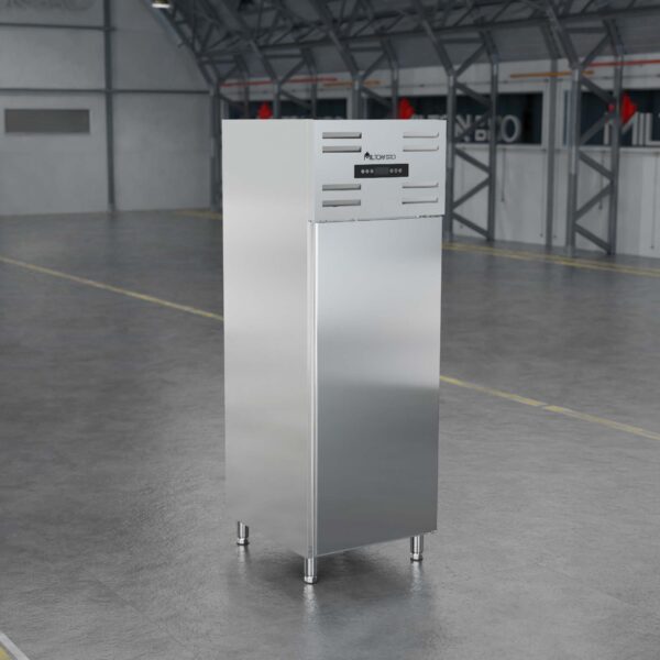 1 DOOR REACH-IN REFRIGERATOR